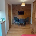 Apartment To Tutaj *